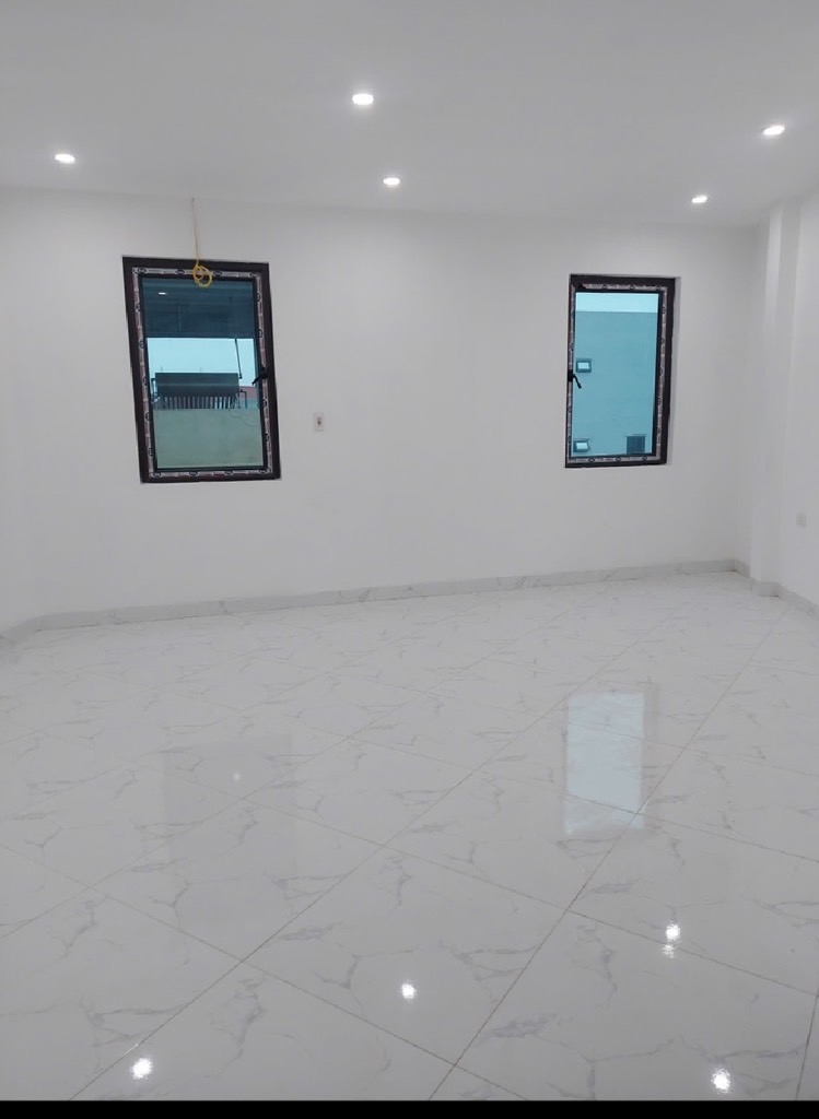 BÁN NHÀ CẠNH TT HÀNH CHÍNH HUYỆN HOÀI ĐỨC - VỊ TRÍ SIÊU ĐẸP - YÊN TĨNH RỘNG 40M2 - 4.X TỶ
